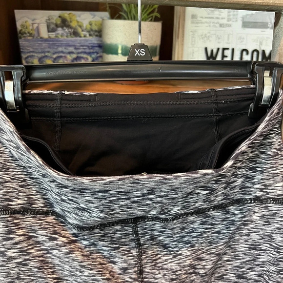 Lululemon women’s ready to rulu ruched tight 28” size 6 - Picture 7 of 11